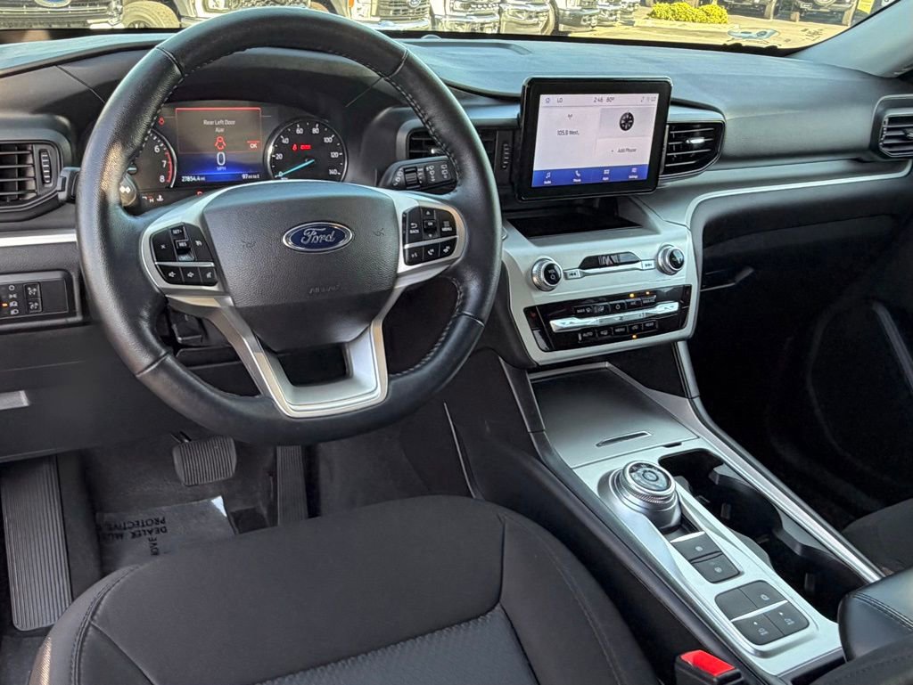 Certified 2022 Ford Explorer XLT image 28