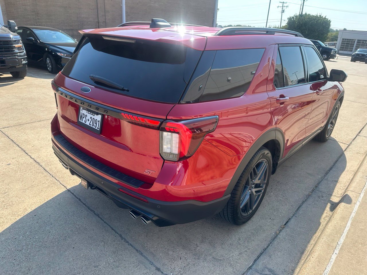Certified 2025 Ford Explorer ST w/ Sun And Sound Package AWD/4WD image 14