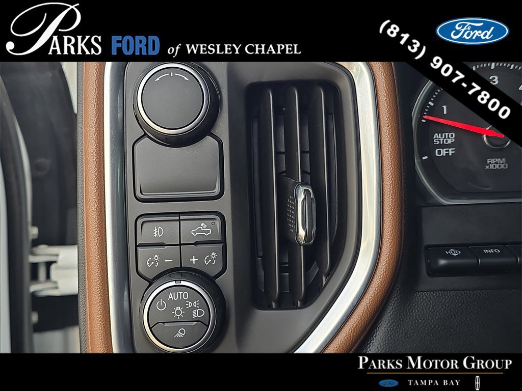 Used 2019 Chevrolet Silverado 1500 High Country w/ Technology Package image 28