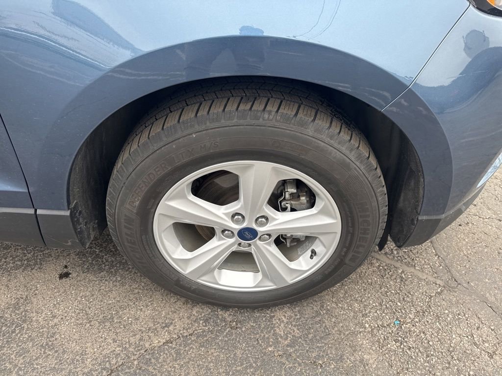 Certified 2019 Ford Edge SE image 27