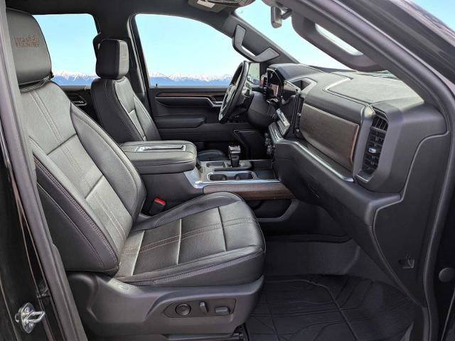 Used 2022 Chevrolet Silverado 1500 High Country w/ Z71 Off-Road Package AWD/4WD image 17