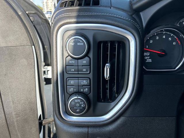 Used 2022 Chevrolet Silverado 1500 LTZ w/ LTZ Convenience Package II AWD/4WD image 29