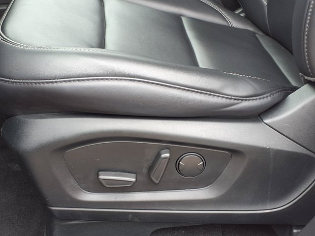 Certified 2024 Ford Explorer XLT w/ Equipment Group 202A AWD/4WD image 5