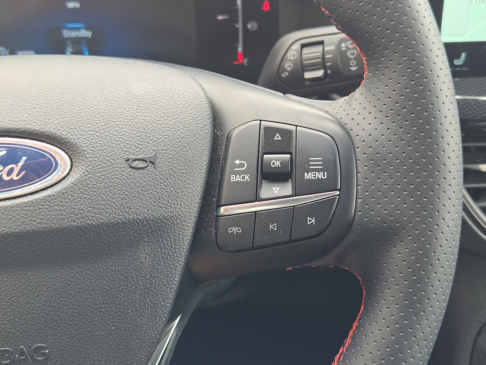 Certified 2025 Ford Escape ST-Line w/ Tech Pack #1 AWD/4WD image 24