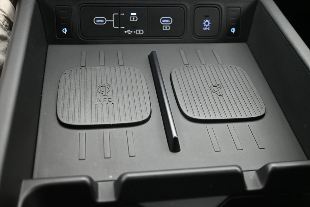 Used 2024 Hyundai Santa Fe Calligraphy FWD image 14