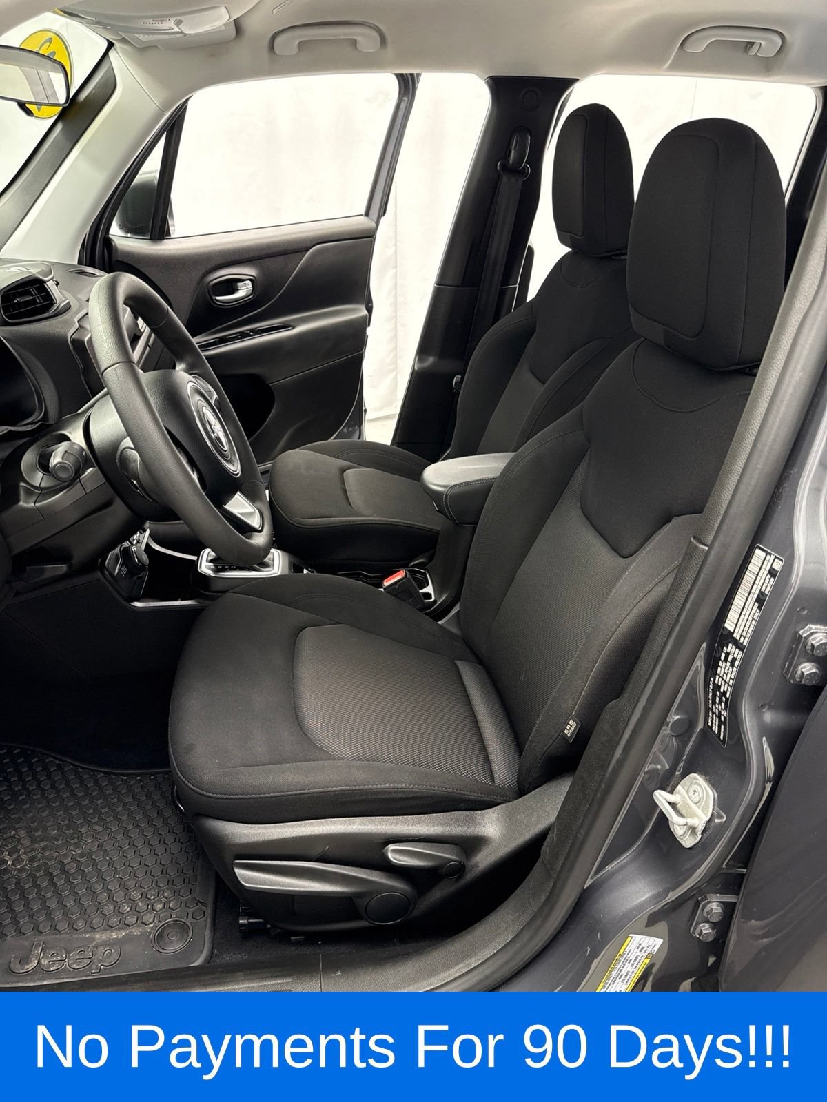 Used 2023 Jeep Renegade Latitude AWD/4WD image 8