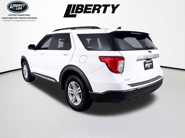 Certified 2021 Ford Explorer XLT image 3