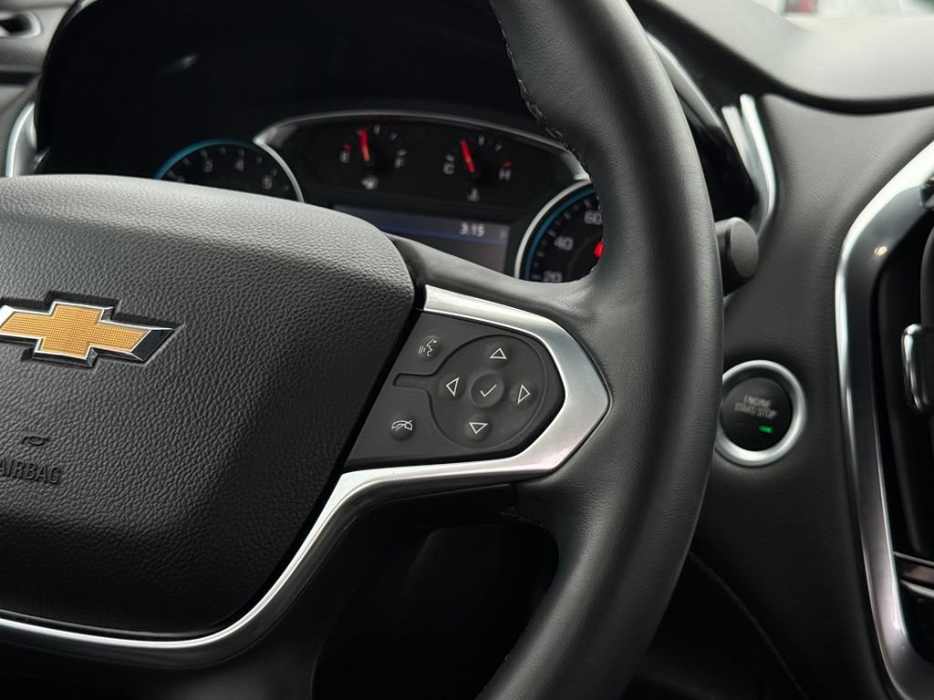 Used 2023 Chevrolet Traverse LT AWD/4WD image 9