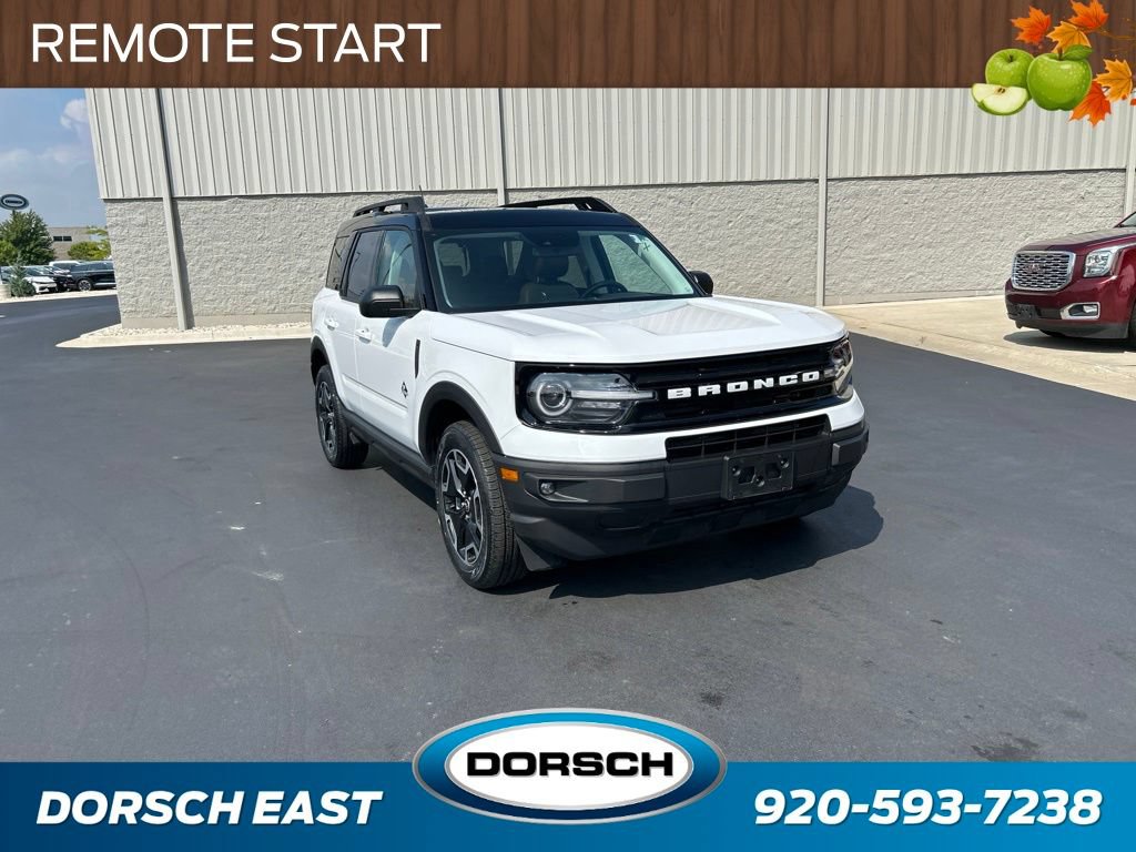 Certified 2023 Ford Bronco Sport Outer Banks w/ Tech Package AWD/4WD image 3
