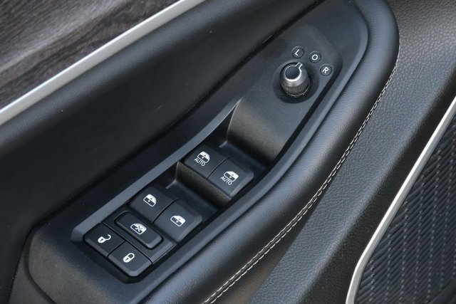 Used 2024 Jeep Grand Cherokee Limited 4xe image 16