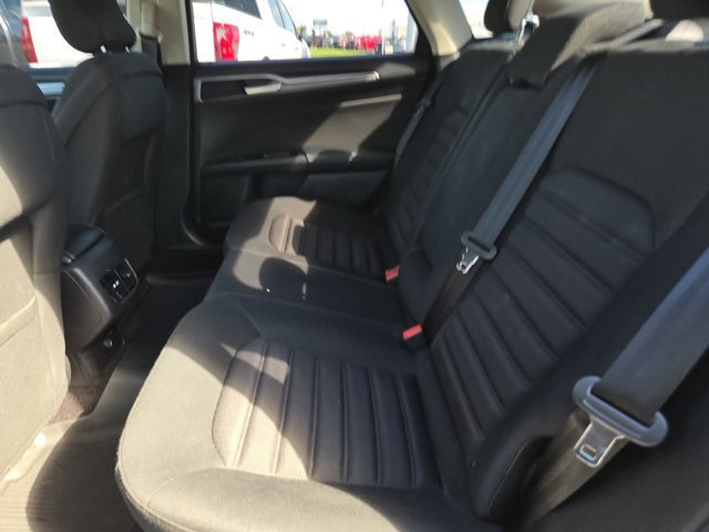 Certified 2017 Ford Fusion SE w/ Fusion SE Technology Package FWD image 28
