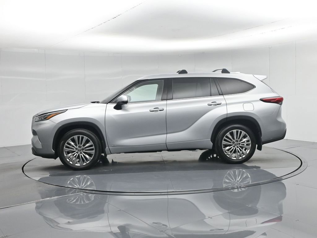 Used 2022 Toyota Highlander Platinum image 41