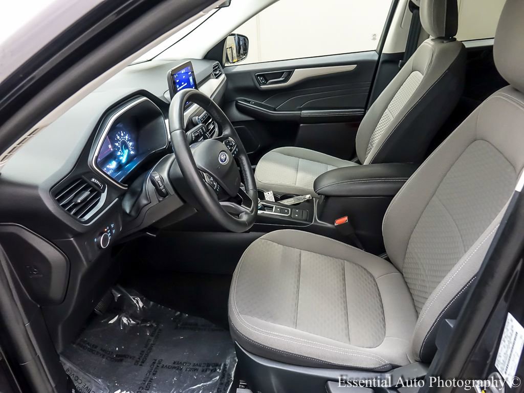 Certified 2022 Ford Escape SE w/ Cold Weather Package FWD image 10