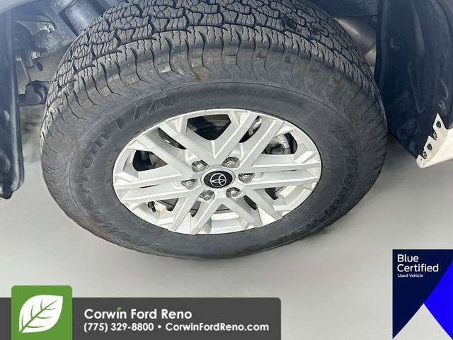 Used 2022 Toyota Tundra SR5 w/ Advanced Technology Package AWD/4WD image 33