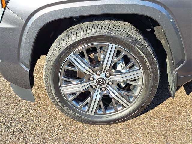 Used 2023 Toyota Sequoia Capstone image 9