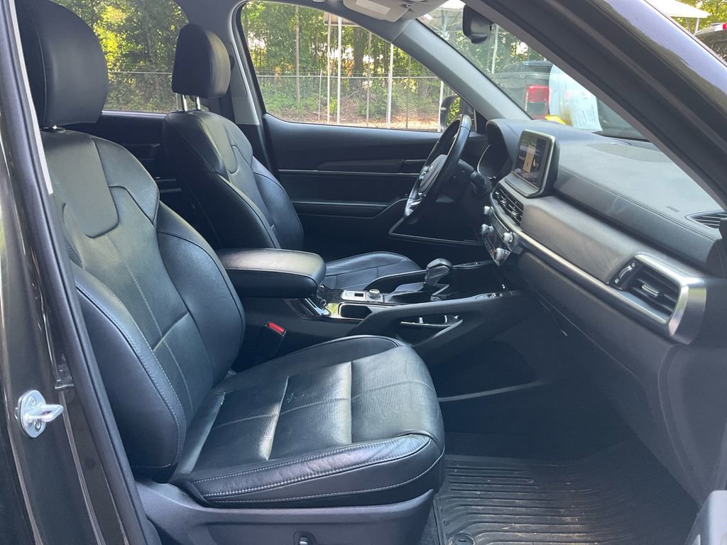 Used 2020 Kia Telluride EX w/ EX Premium Package FWD image 12