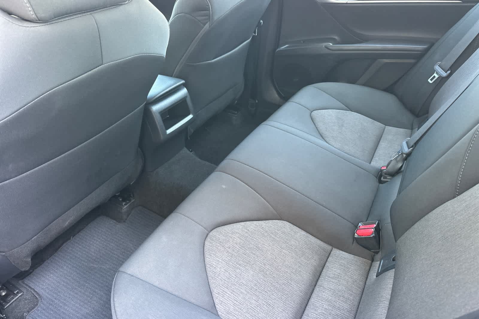 Used 2024 Toyota Camry LE FWD image 4