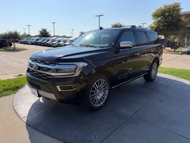 Certified 2024 Ford Expedition Platinum AWD/4WD image 3