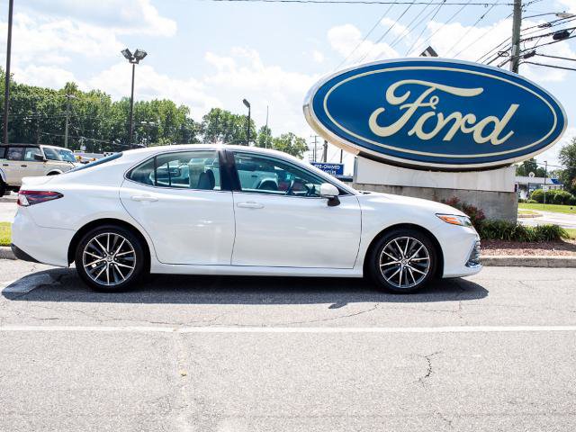 Used 2022 Toyota Camry XLE