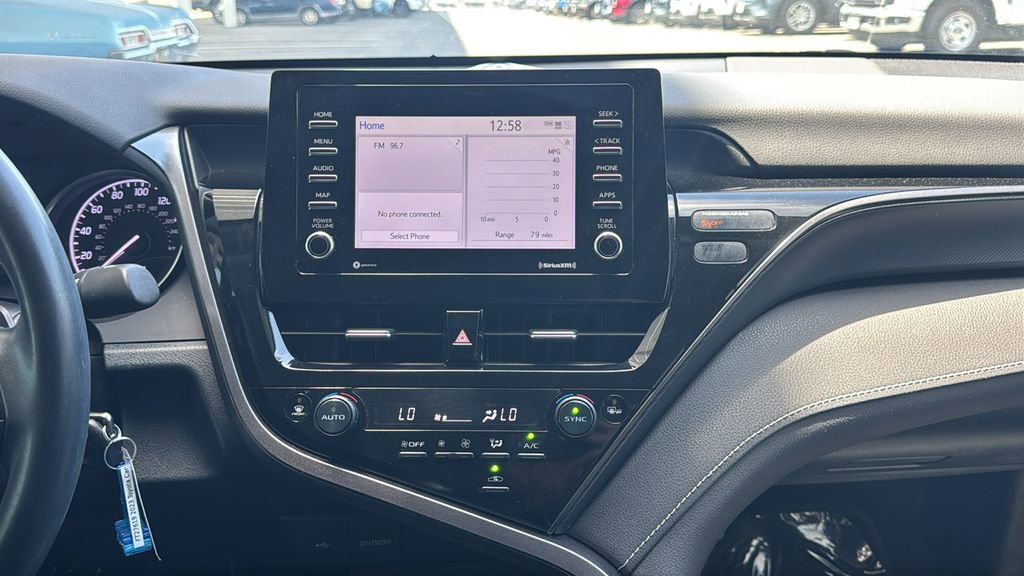Used 2023 Toyota Camry SE FWD image 11