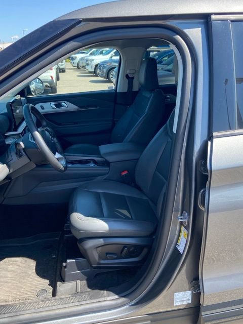 Certified 2026 Ford Explorer Active w/ Active Comfort Package AWD/4WD image 5