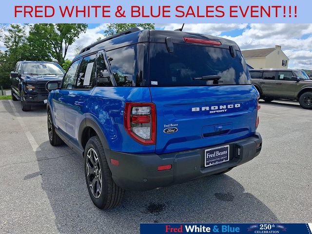 Certified 2025 Ford Bronco Sport Outer Banks w/ Outer Banks Tech Package+ AWD/4WD image 8