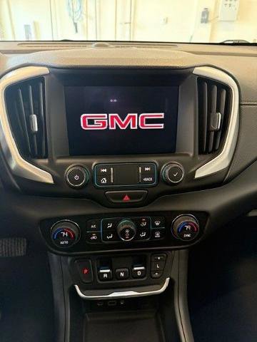 Used 2021 GMC Terrain SLT w/ Infotainment Package II AWD/4WD image 17