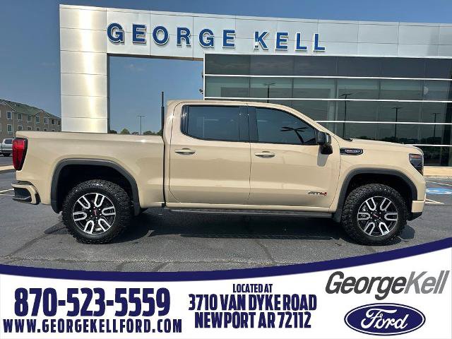 Used 2023 GMC Sierra 1500 AT4 w/ Technology Package AWD/4WD image 1