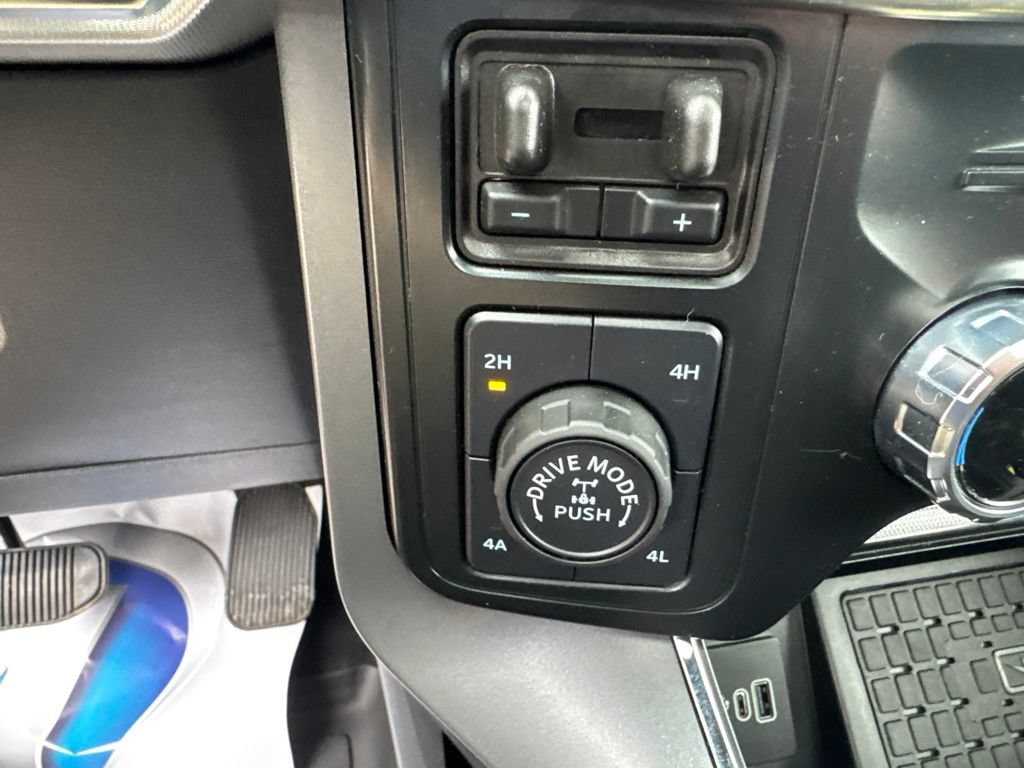 Certified 2025 Ford F150 Lariat w/ Equipment Group 502A High AWD/4WD image 19