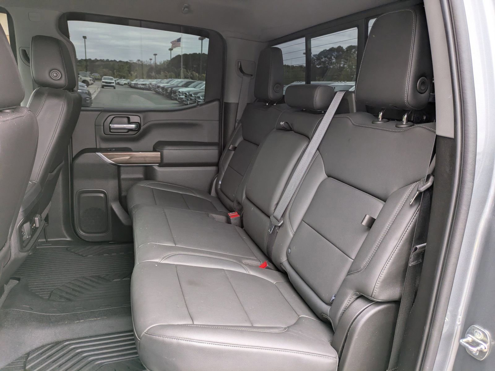 Used 2020 Chevrolet Silverado 1500 LT Trail Boss image 8