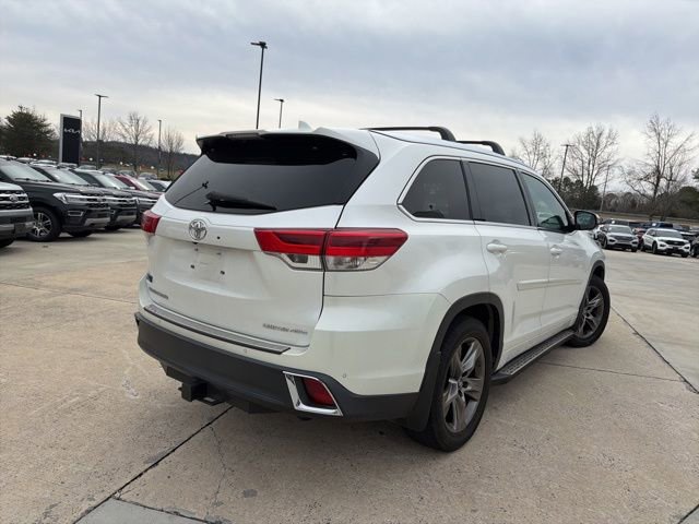 Used 2017 Toyota Highlander Limited Platinum image 11