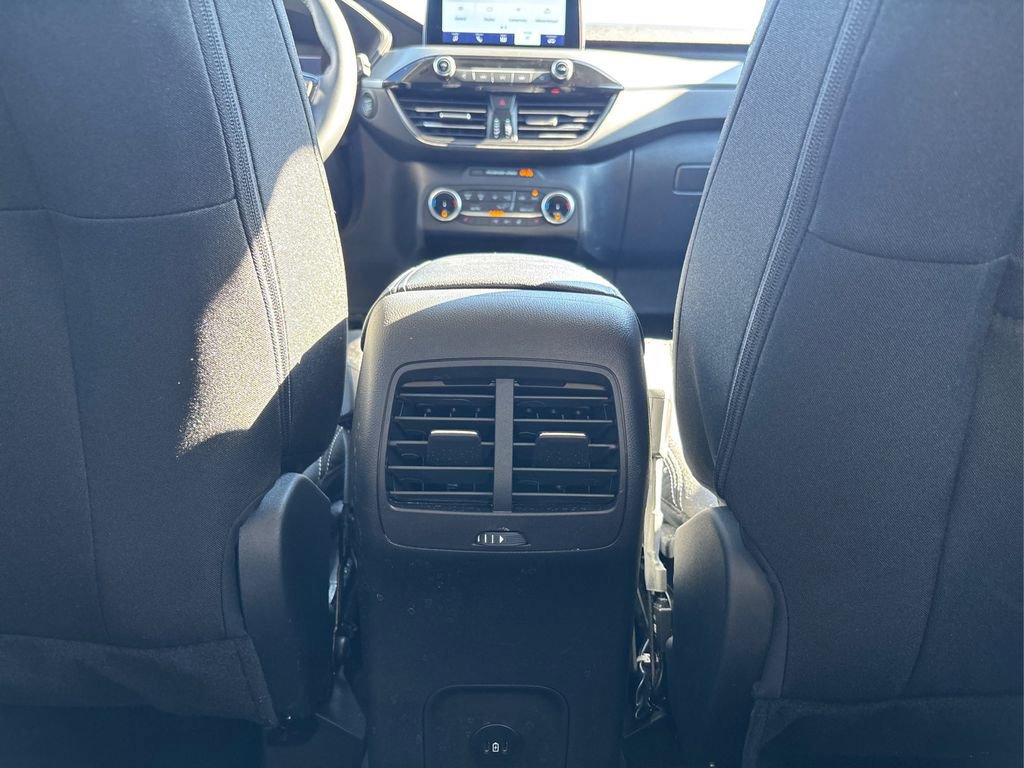 Certified 2025 Ford Escape Active w/ Cold Weather Package image 30