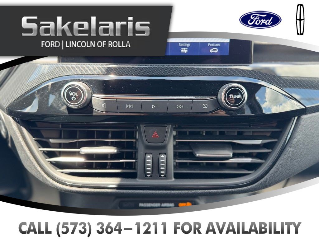 Certified 2025 Ford Escape ST-Line AWD/4WD image 23