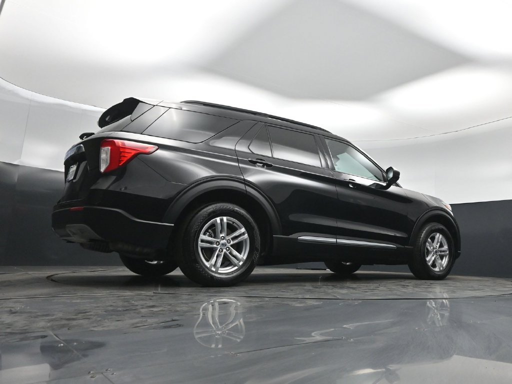 Certified 2023 Ford Explorer XLT w/ Equipment Group 202A RWD image 47