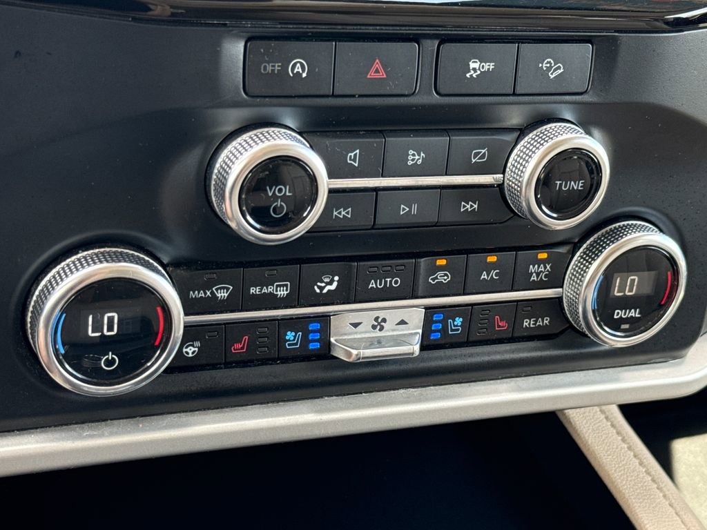 Certified 2024 Ford Expedition Max XLT image 22