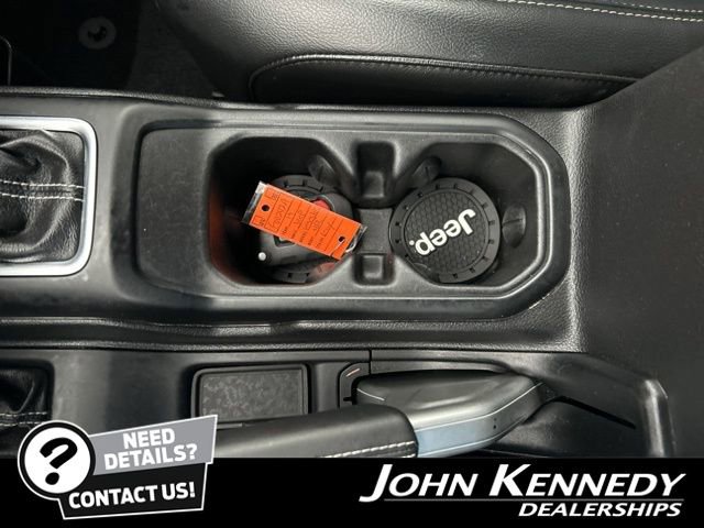 Used 2019 Jeep Wrangler Unlimited Sahara AWD/4WD image 37