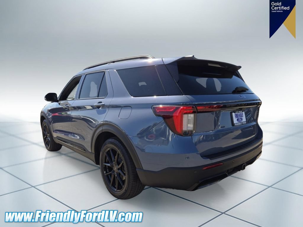 Certified 2025 Ford Explorer ST-Line RWD image 3