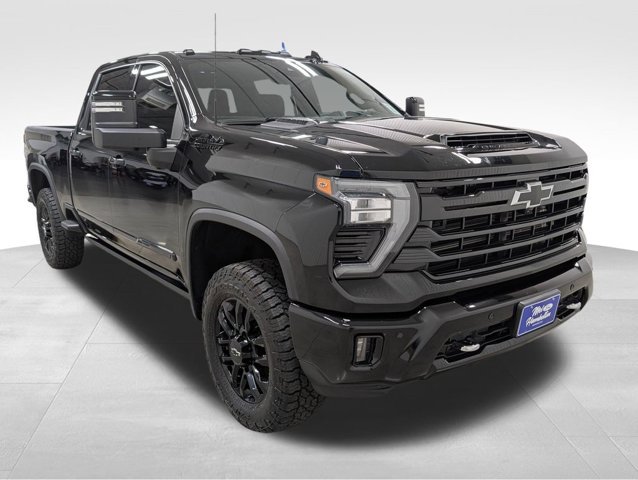 Used 2025 Chevrolet Silverado 2500 High Country w/ High Country Premium Package AWD/4WD image 24