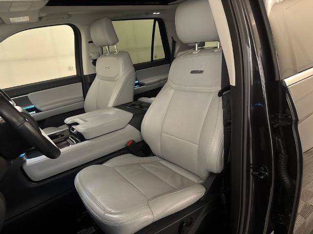 Certified 2025 Ford Expedition Platinum w/ Driver's Package AWD/4WD image 19