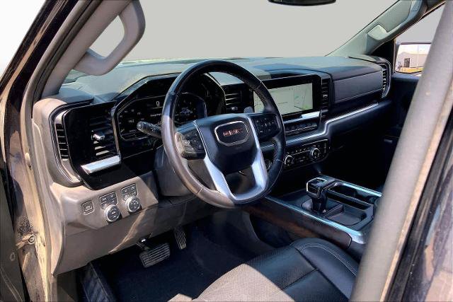 Used 2023 GMC Sierra 1500 SLT w/ SLT Premium Package AWD/4WD image 17