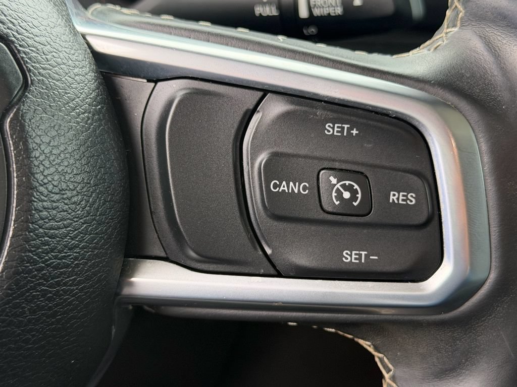 Used 2020 Jeep Gladiator Overland AWD/4WD image 16