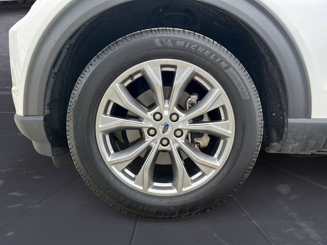 Certified 2022 Ford Explorer XLT w/ Equipment Group 202A AWD/4WD image 14