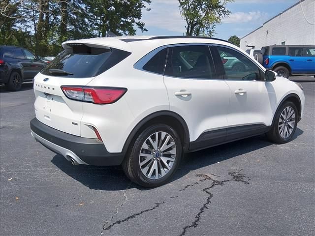 Certified 2022 Ford Escape Titanium FWD image 4