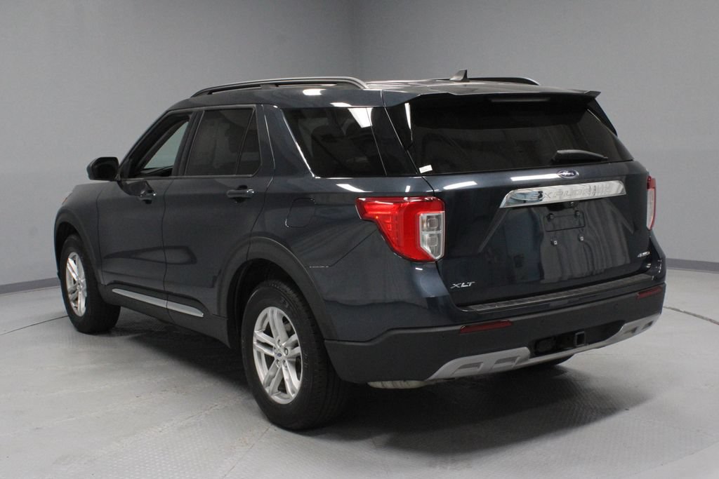 Certified 2022 Ford Explorer XLT w/ Equipment Group 202A AWD/4WD image 9