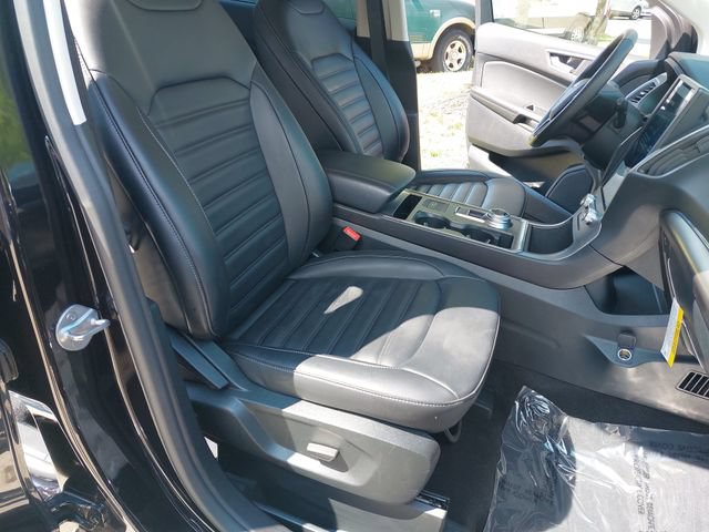 Certified 2022 Ford Edge SEL w/ Convenience Package AWD/4WD image 10
