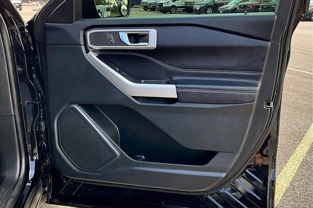 Certified 2022 Ford Explorer XLT w/ Class IV Trailer Tow Package image 22