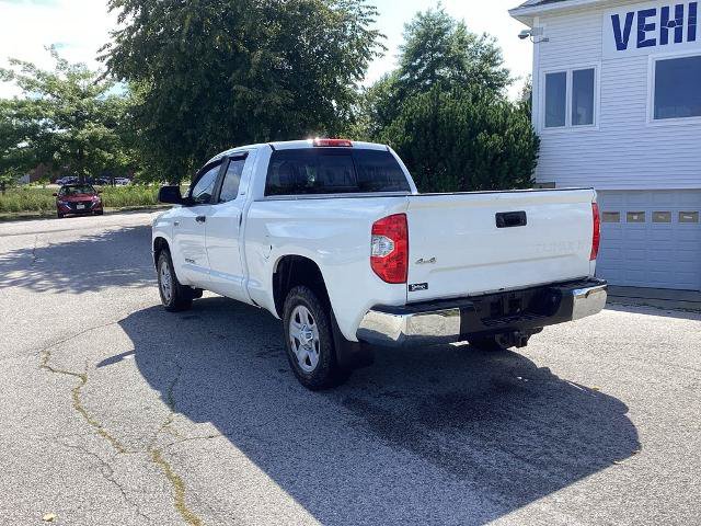 Used 2020 Toyota Tundra SR5 AWD/4WD image 4