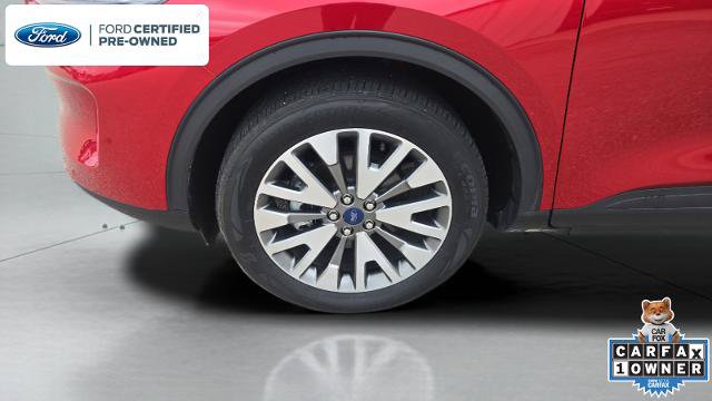Certified 2022 Ford Escape Titanium w/ Class II Trailer Tow Package AWD/4WD image 33