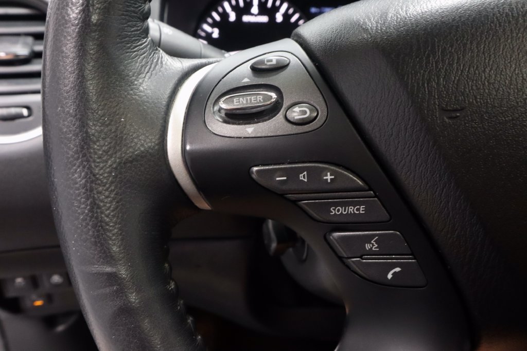Used 2020 Nissan Pathfinder Platinum AWD/4WD image 29
