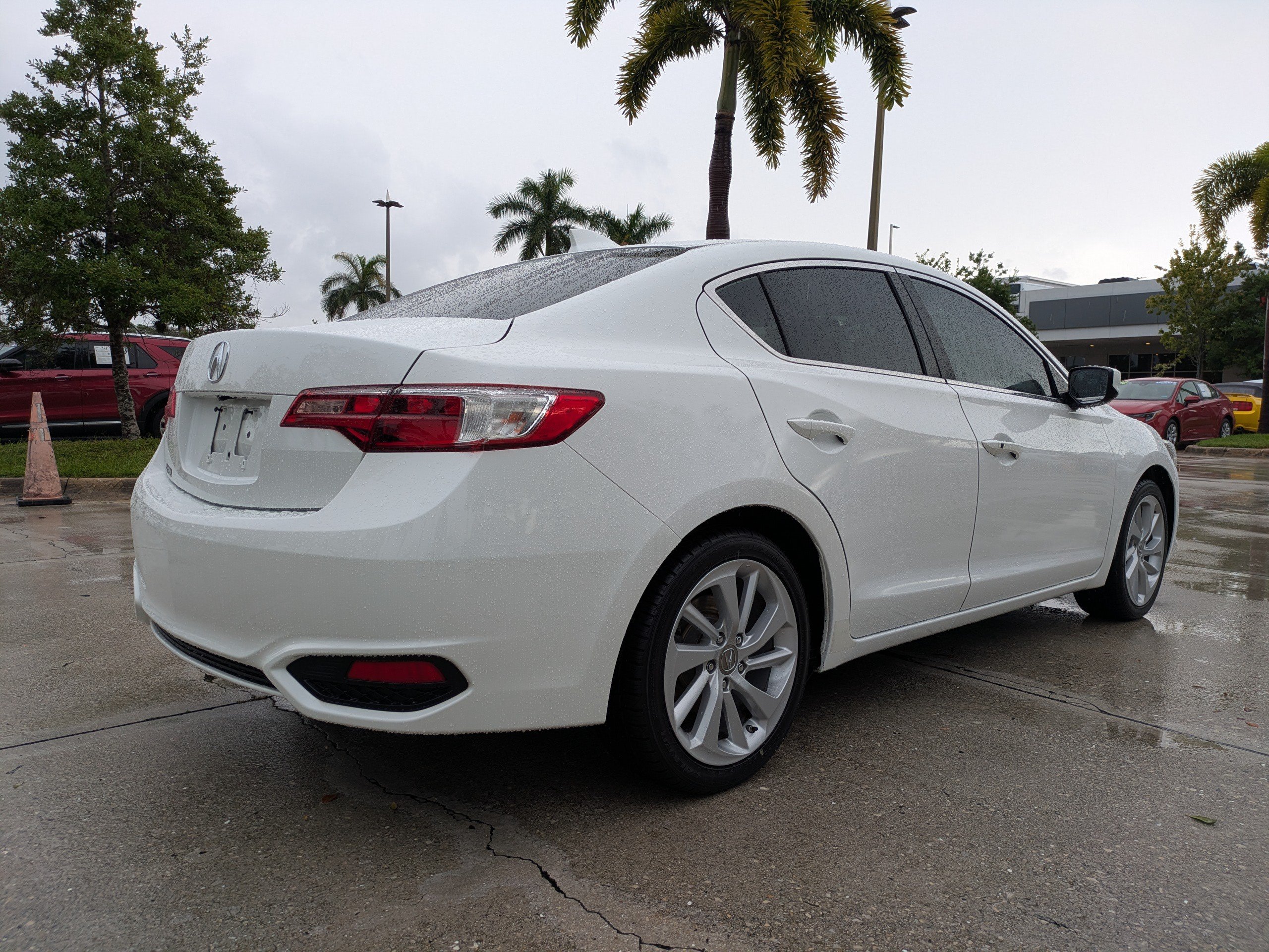 Used 2018 Acura ILX FWD image 4